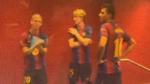 Novom igraču Barce zabranili izlazak na teren tokom predstavljanja ekipe, snimljena njegova reakcija
